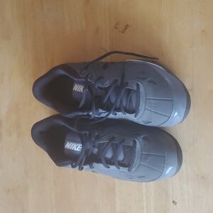 9.5 Men’s Nike Air Ring Leader Low 2 NBK